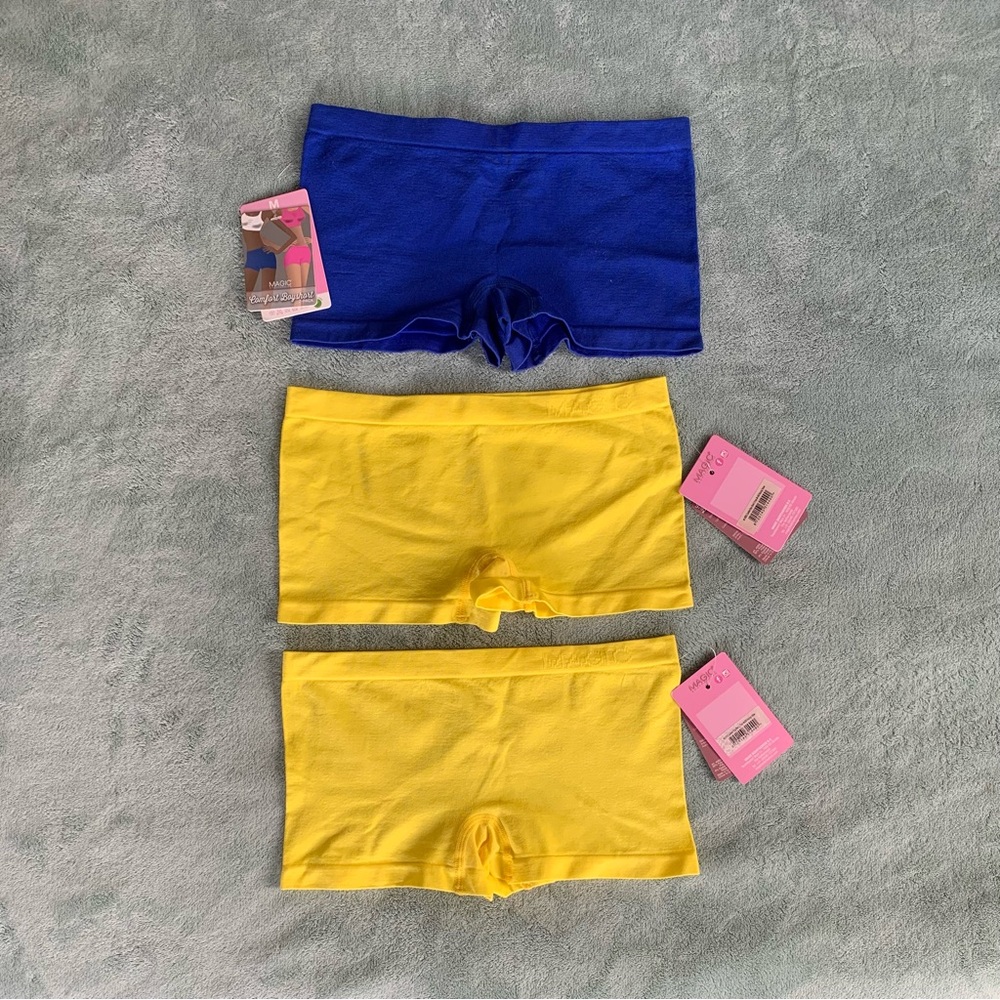 Magic Panty Set – 3 Boyshorts (Tagged M, Fit Like S) + Free Matching Bra